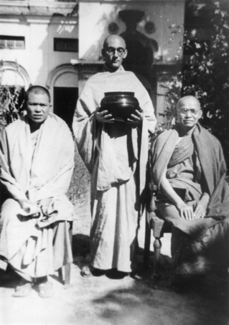 Bikkhu Ordination With U Chandramani