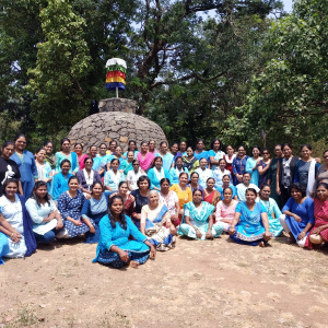 Group photo around Guru stupa