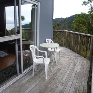 Tara solitary cabin: veranda