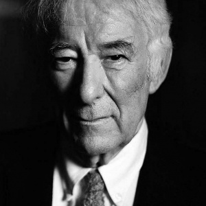 A review of the work of Seamus Heaney is included
