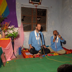 Arthabandhu delevaring talk on 