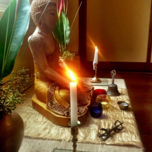 The front shrine room where Viraja and Ratnajyoti spoke of how the Dharma and the movement touch our lives