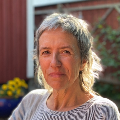 Tejananda meditating